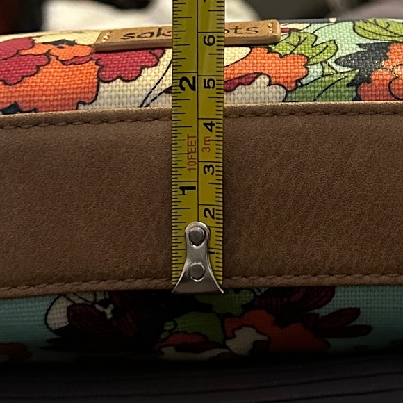 Sakroots ❤️ SOLD ❤️ Exclusive Artist Print Flower Power Crossbody - Picture 7 of 9